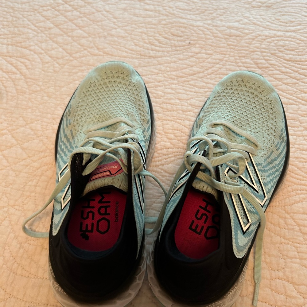 NB Fresh Foam 1080v11 - Picture 3 of 6